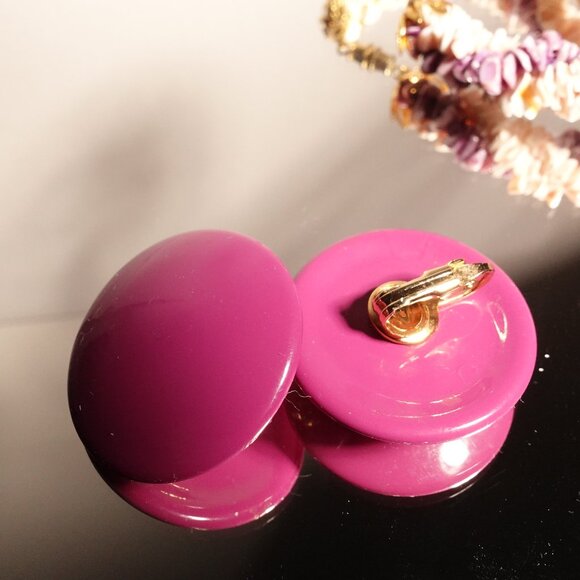 Vintage Pink and Purple Shell Beaded Necklace with Matching Earrings Set - Picture 6 of 7